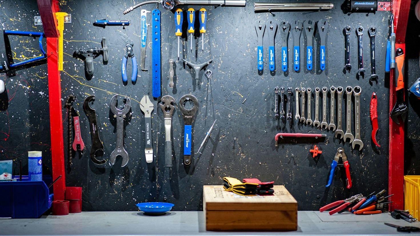 Uncovering Overlooked Resources within Specialized Communities